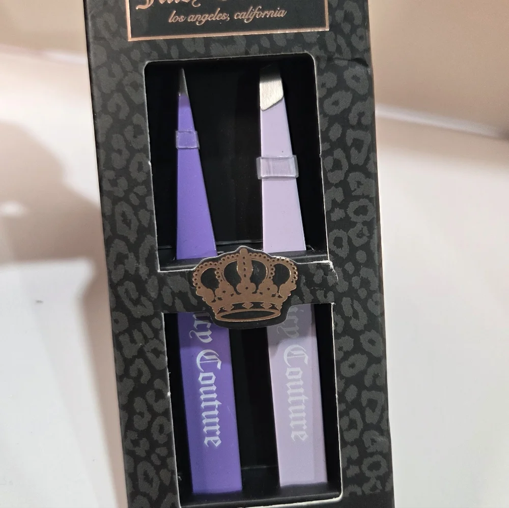 💜▪️Juicy Couture▪️ Lavender and Lilac Tweezer Set Of 2